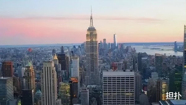 配資炒股本金 美國越降息, 反而越加息, 到底說明了什么?